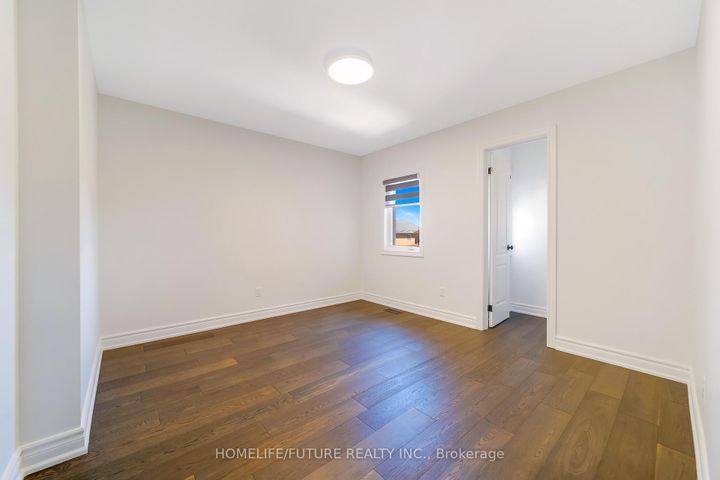 Photo 26 at 556 Highglen Avenue, Middlefield, Markham