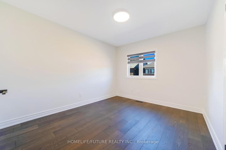 Photo 28 at 556 Highglen Avenue, Middlefield, Markham