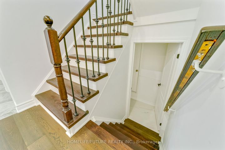 Photo 35 at 556 Highglen Avenue, Middlefield, Markham