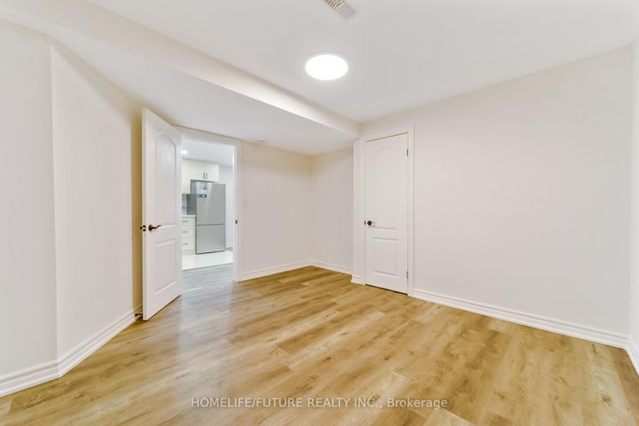 Photo 44 at 556 Highglen Avenue, Middlefield, Markham