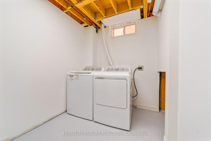 Photo 47 at 556 Highglen Avenue, Middlefield, Markham