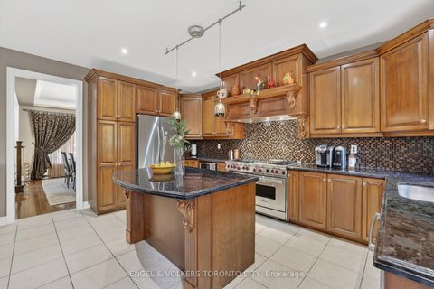 Photo 10 at 8 Duncton Wood Crescent, Hills of St Andrew, Aurora