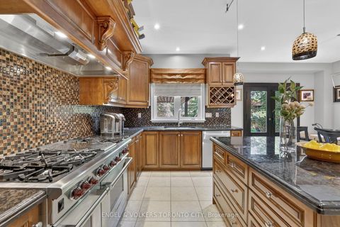 Photo 12 at 8 Duncton Wood Crescent, Hills of St Andrew, Aurora