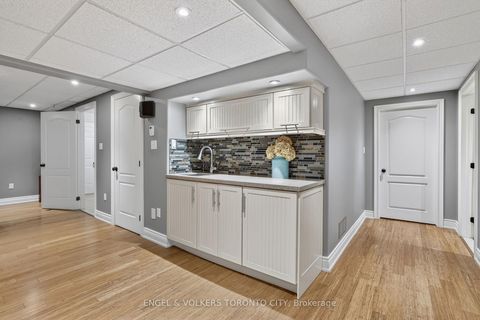 Photo 36 at 8 Duncton Wood Crescent, Hills of St Andrew, Aurora