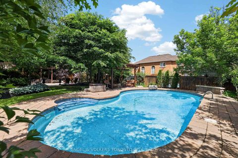 Photo 46 at 8 Duncton Wood Crescent, Hills of St Andrew, Aurora
