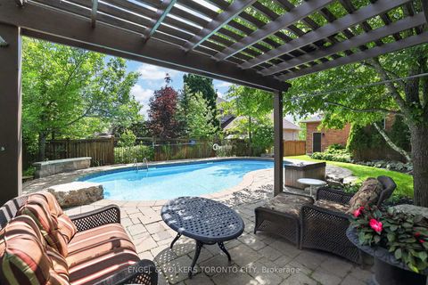 Photo 47 at 8 Duncton Wood Crescent, Hills of St Andrew, Aurora