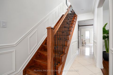 Photo 24 at 84 Harding Avenue, Amesbury, Toronto