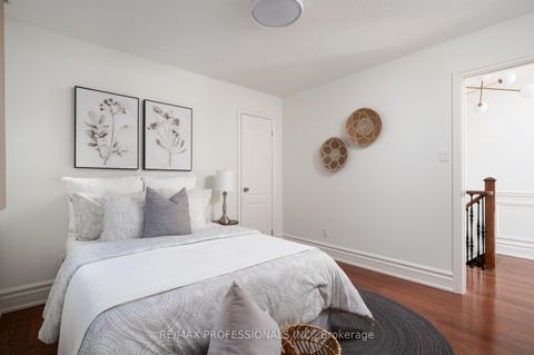 Photo 35 at 84 Harding Avenue, Amesbury, Toronto