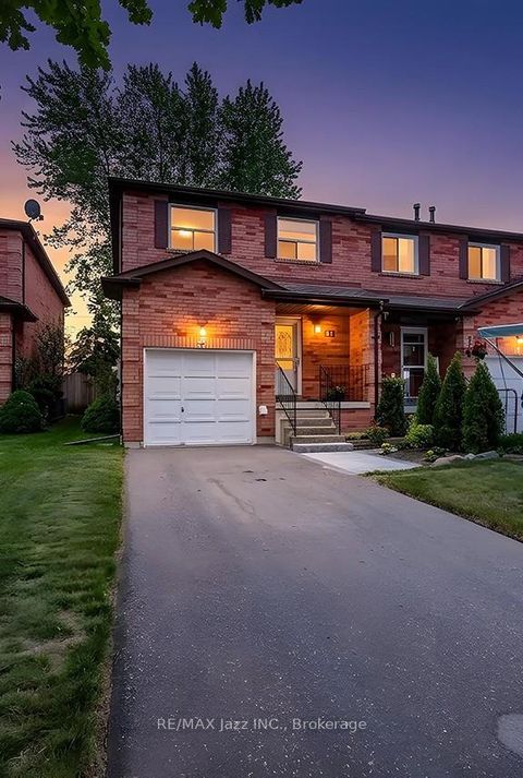 Photo 1 at 11 Chance Court, Bowmanville, Clarington