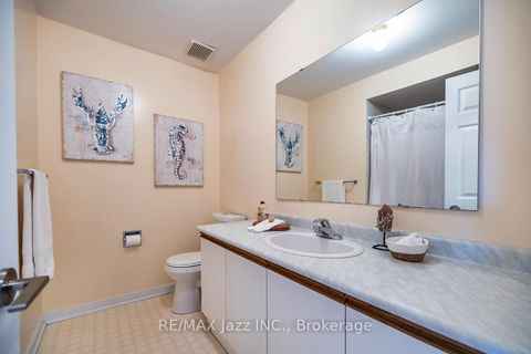 Photo 17 at 11 Chance Court, Bowmanville, Clarington