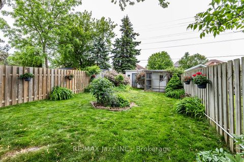 Photo 22 at 11 Chance Court, Bowmanville, Clarington