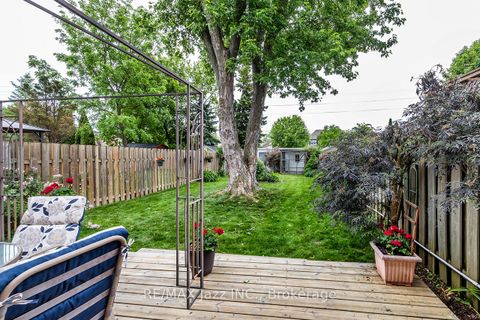 Photo 24 at 11 Chance Court, Bowmanville, Clarington