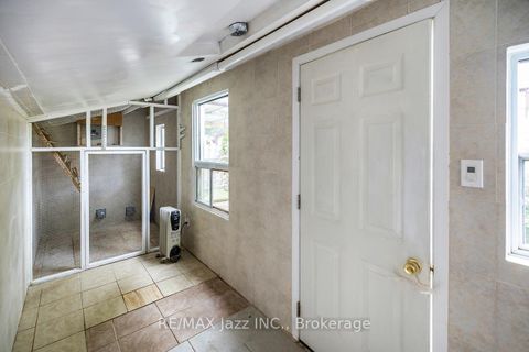 Photo 27 at 11 Chance Court, Bowmanville, Clarington