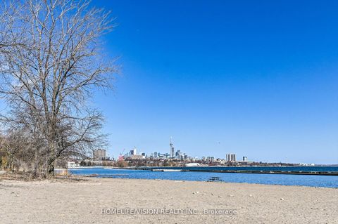 Photo 32 at 508 - 15 Windermere Avenue, Swansea, Toronto
