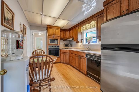 Photo 10 at 498 Plains Road, East York, Toronto