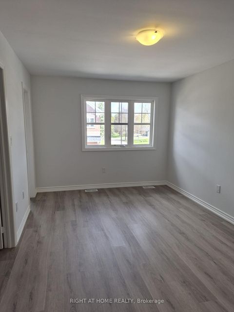 Photo 12 at 17 Ravenscraig Place, Cookstown, Innisfil