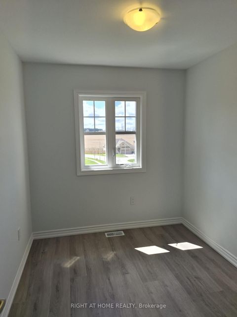 Photo 19 at 17 Ravenscraig Place, Cookstown, Innisfil