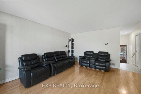 Photo 4 at 376 Surrey Drive, Eastdale, Oshawa