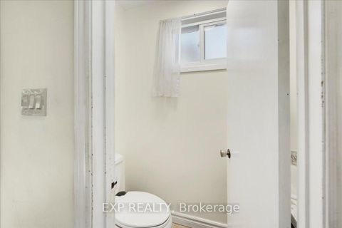 Photo 11 at 376 Surrey Drive, Eastdale, Oshawa