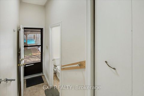 Photo 12 at 376 Surrey Drive, Eastdale, Oshawa