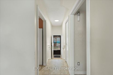Photo 13 at 376 Surrey Drive, Eastdale, Oshawa