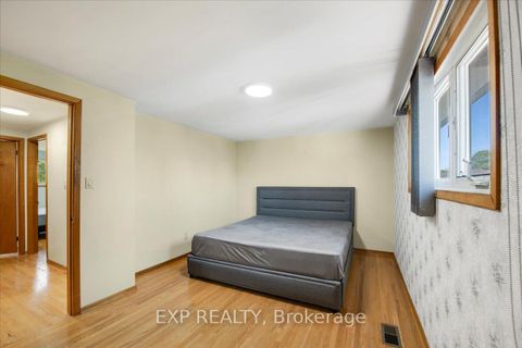 Photo 17 at 376 Surrey Drive, Eastdale, Oshawa
