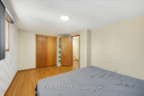 Photo 18 at 376 Surrey Drive, Eastdale, Oshawa