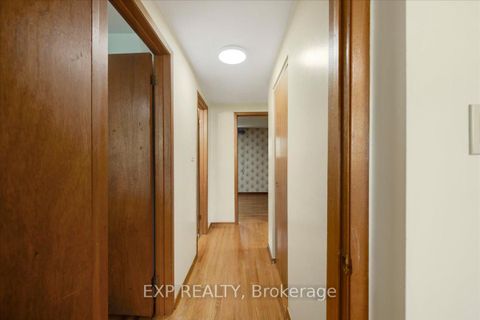 Photo 23 at 376 Surrey Drive, Eastdale, Oshawa