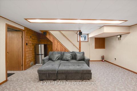 Photo 27 at 376 Surrey Drive, Eastdale, Oshawa