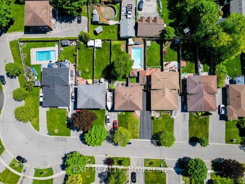 Photo 45 at 376 Surrey Drive, Eastdale, Oshawa