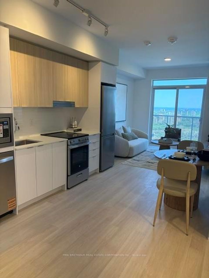 Photo 15 at 2204 - 5105 Hurontario Street, Hurontario, Mississauga