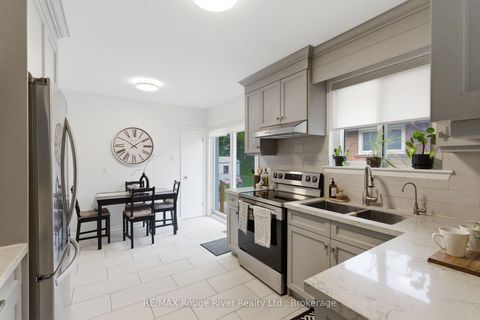 Photo 8 at 910 Crocus Crescent, Downtown Whitby, Whitby