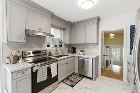 Photo 11 at 910 Crocus Crescent, Downtown Whitby, Whitby