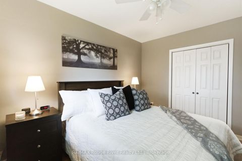 Photo 19 at 910 Crocus Crescent, Downtown Whitby, Whitby