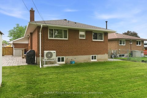 Photo 35 at 910 Crocus Crescent, Downtown Whitby, Whitby