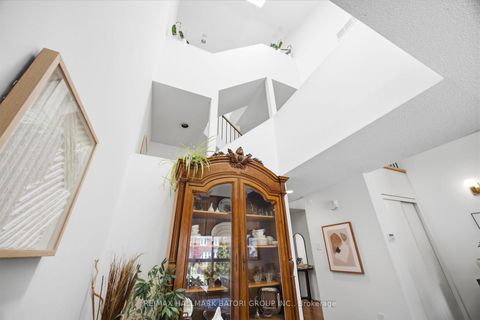 Photo 5 at 547 Merton Street, Mount Pleasant East, Toronto