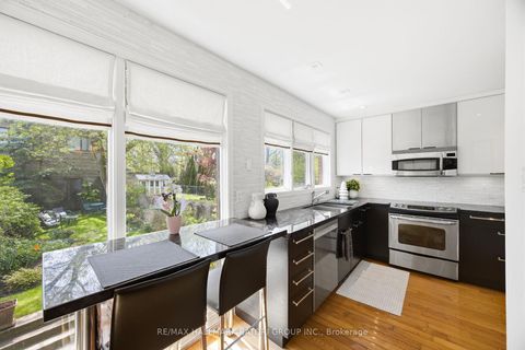 Photo 9 at 547 Merton Street, Mount Pleasant East, Toronto