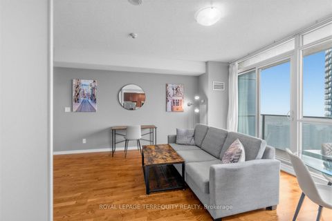 Photo 14 at 3111 - 55 Bremner Boulevard, Waterfront Communities C1, Toronto