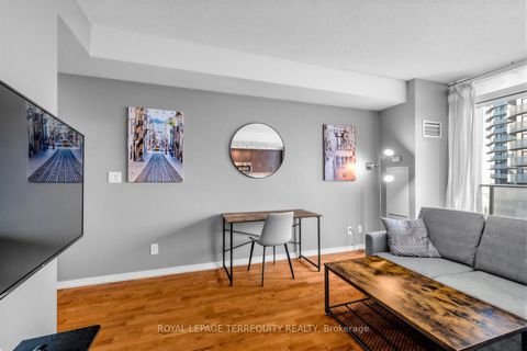 Photo 15 at 3111 - 55 Bremner Boulevard, Waterfront Communities C1, Toronto