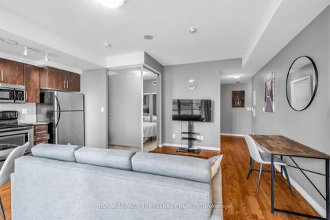 Photo 18 at 3111 - 55 Bremner Boulevard, Waterfront Communities C1, Toronto