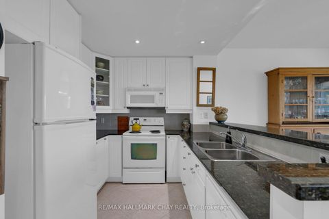 Photo 5 at 307 - 6 Toronto Street, City Centre, Barrie