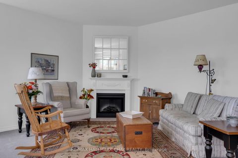 Photo 17 at 307 - 6 Toronto Street, City Centre, Barrie