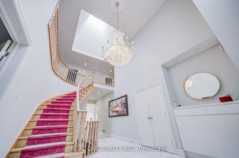 Photo 3 at 261 Mckee Avenue, Willowdale East, Toronto