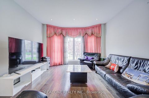 Photo 5 at 261 Mckee Avenue, Willowdale East, Toronto