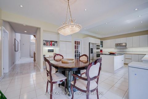 Photo 7 at 261 Mckee Avenue, Willowdale East, Toronto
