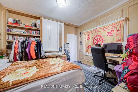 Photo 34 at 261 Mckee Avenue, Willowdale East, Toronto