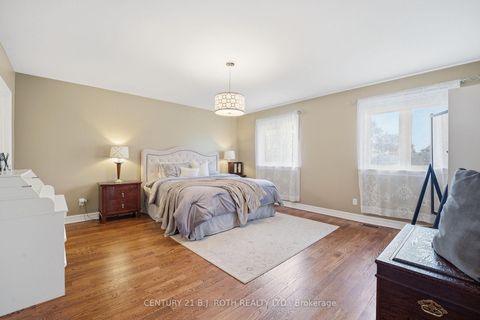 Photo 35 at 20 Creston Road, Glen Park, Toronto