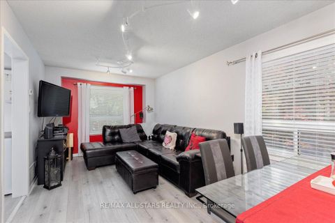 Photo 6 at 66 Kyle Crescent, Keswick North, Georgina