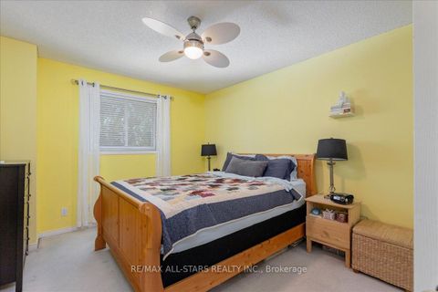 Photo 13 at 66 Kyle Crescent, Keswick North, Georgina