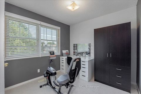 Photo 15 at 66 Kyle Crescent, Keswick North, Georgina